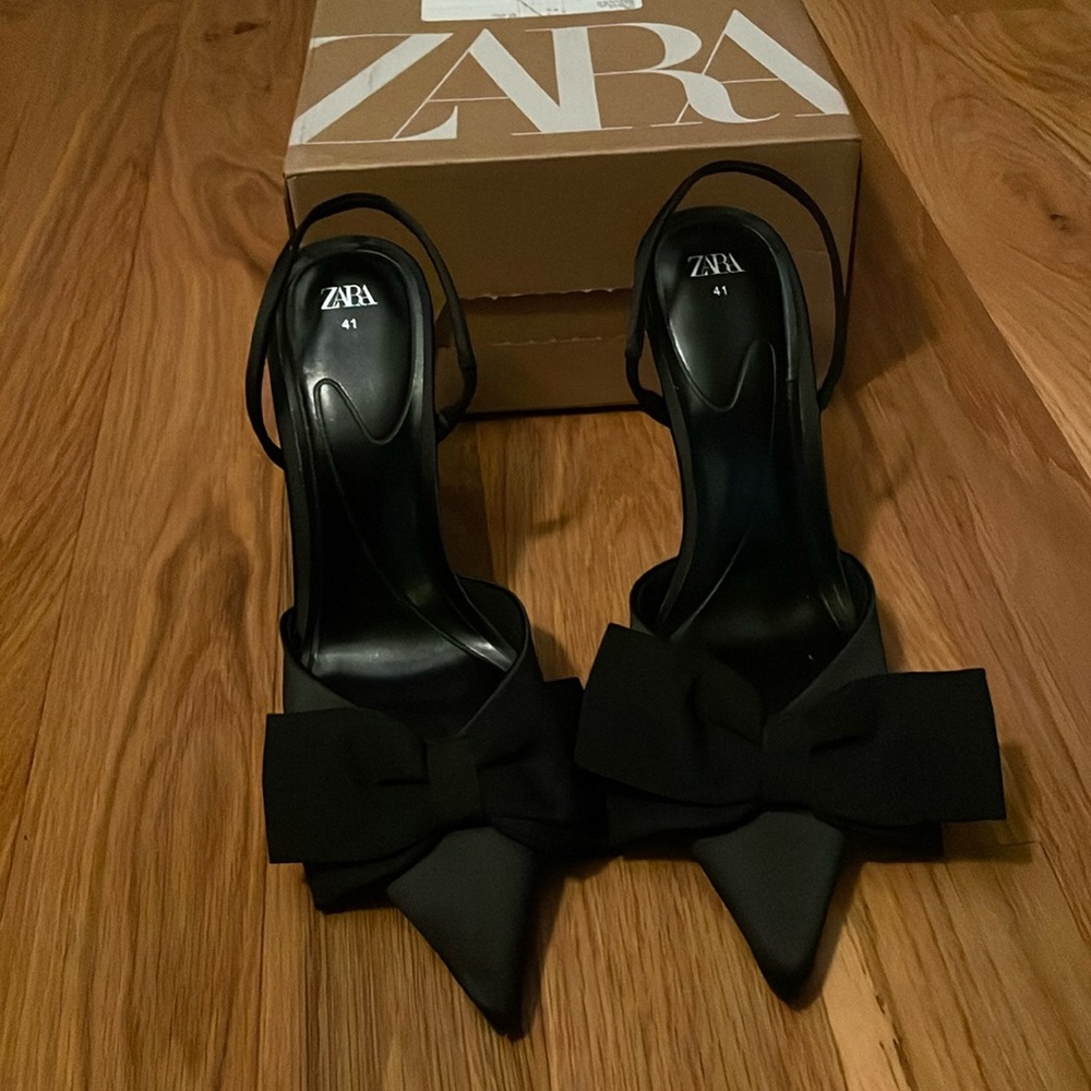 Brand New: Never Worn Zara Black Slingback High Heels with Bow Detail